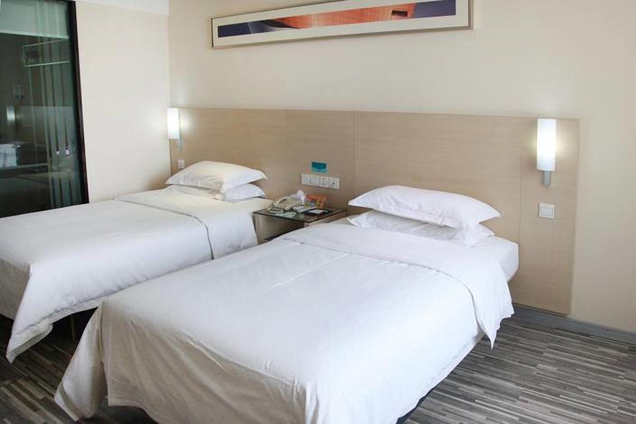 City Comfort Inn Wuhan Caidian Square Eksteriør billede